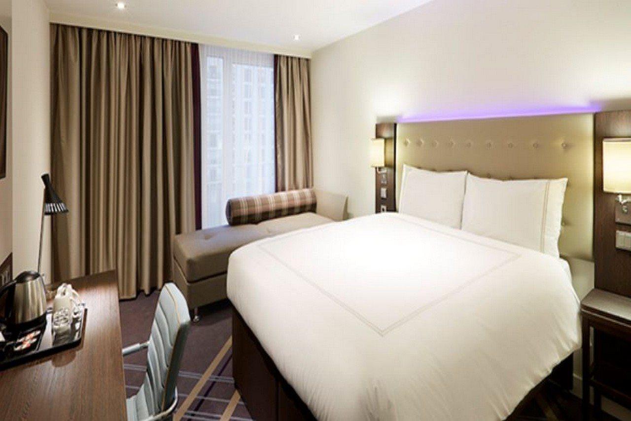Hotel Premier Europaviertel 3*